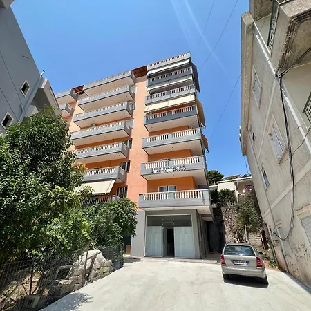 Amar's * Sarande